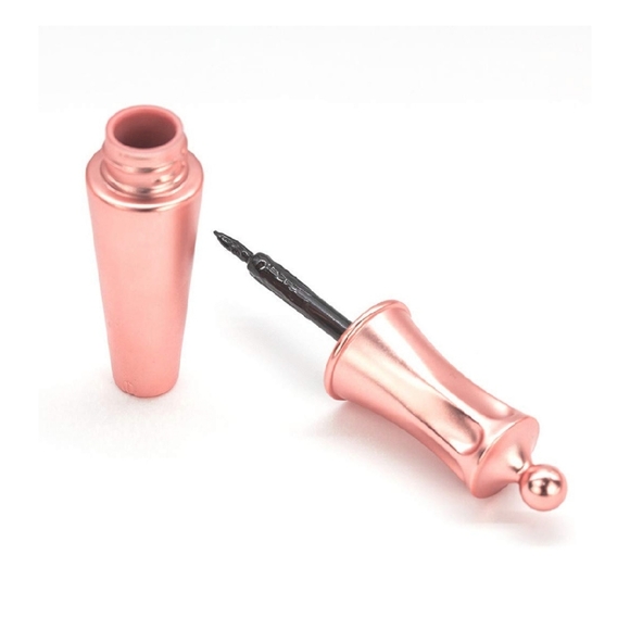 Waterproof Liquid Magnetic Liner 4 Magnetic Lashes - Picture 3 of 4